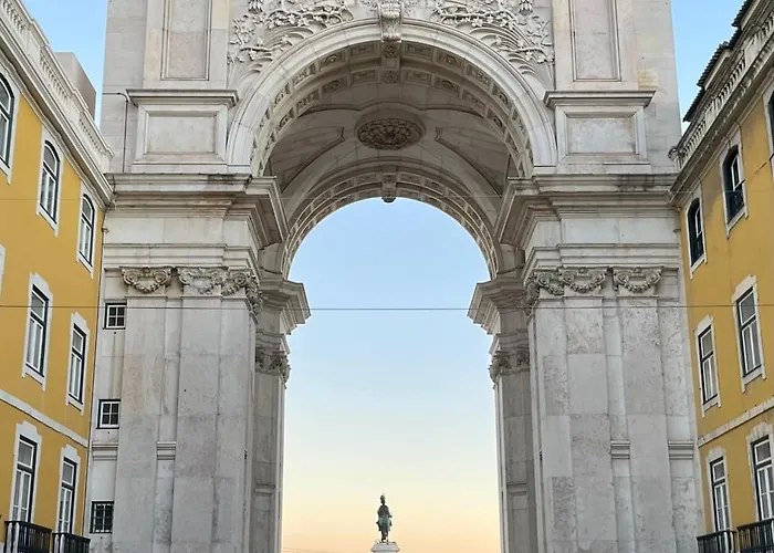 Praca Do Comercio Romantic Lisbon
