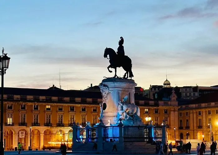 Praca Do Comercio Romantic Lisbon